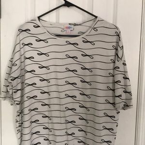 BLACK AND WHITE BOW SMALL LULAROE IRMA